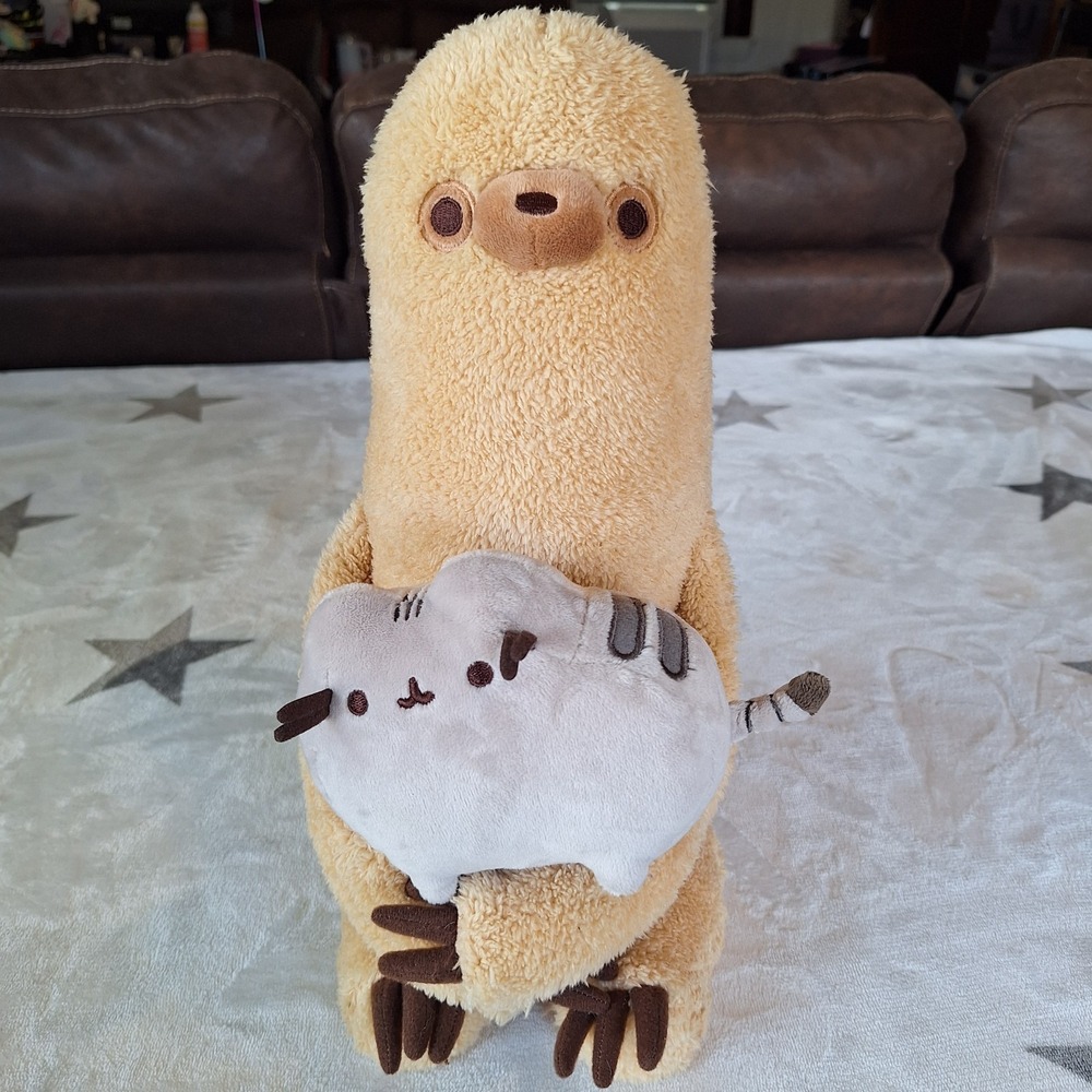 Gund Removable 2-in-1 PUSHEEN with SLOTH Plush Small Grey Cat Hugger